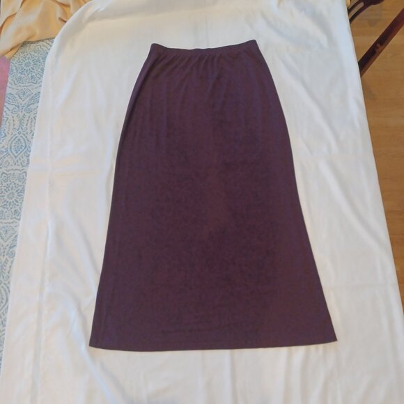 Womans Medium M Long Maxi Skirt Dark Burgundy - Picture 4 of 7